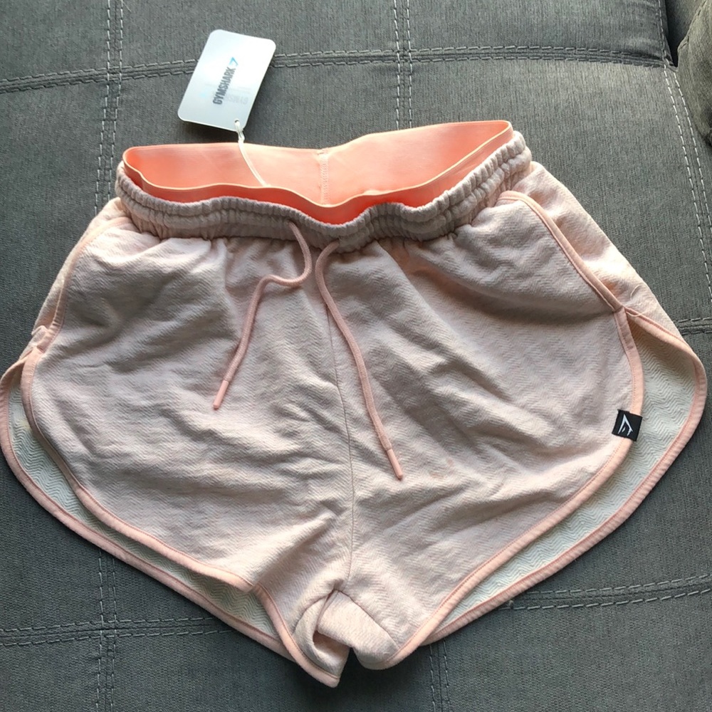 GYMSHARK SHORTS